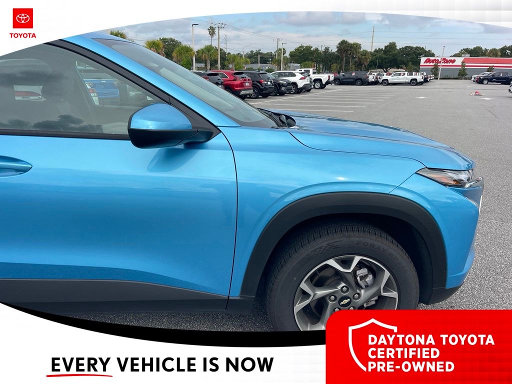 Used 2025 Chevrolet Trax SUV