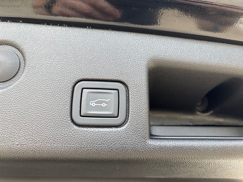 Used 2024 Chevrolet Equinox SUV