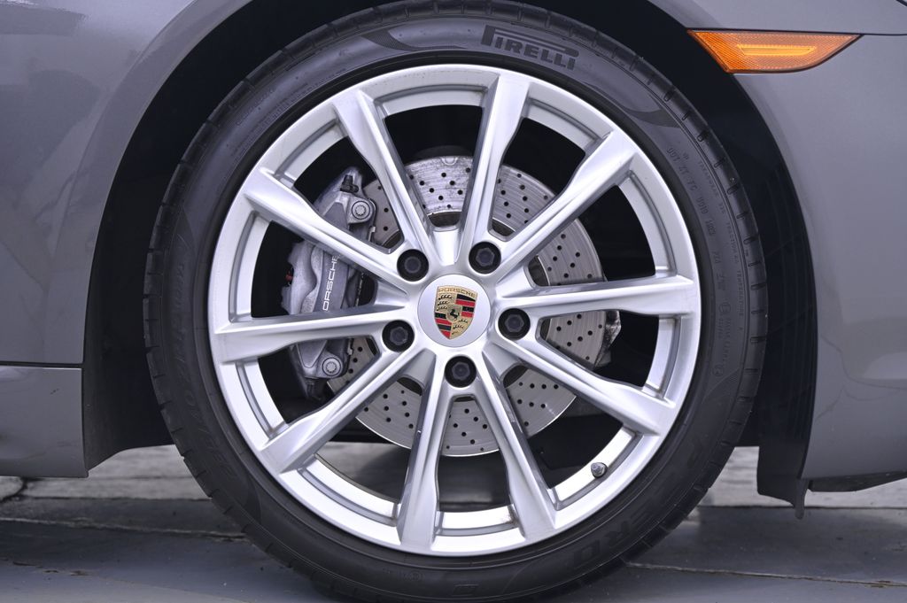 Thumbnail: 2021 Porsche 718 Boxster - 24