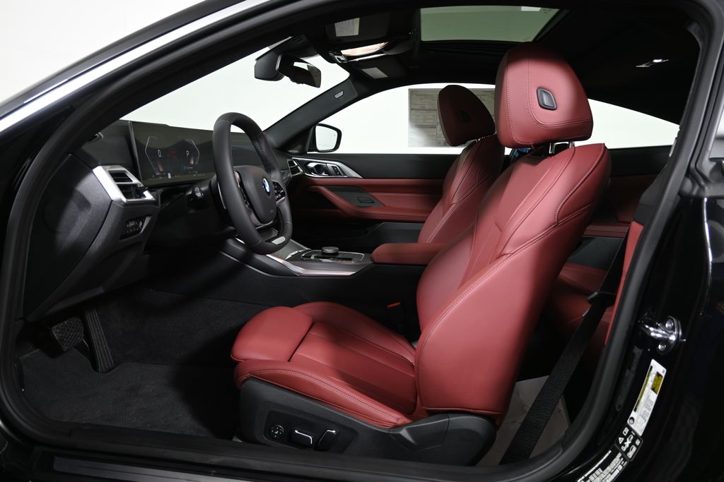 Thumbnail: 2026 BMW 4 Series - 3