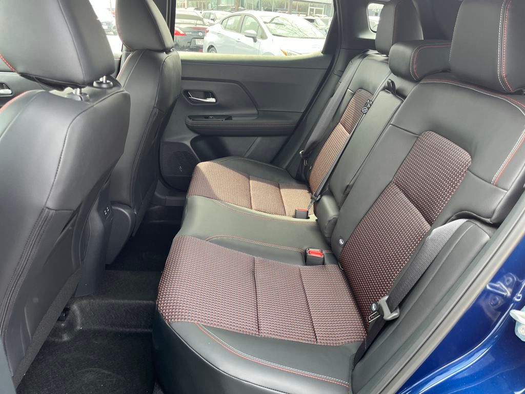 2025 Nissan Kicks SR photo