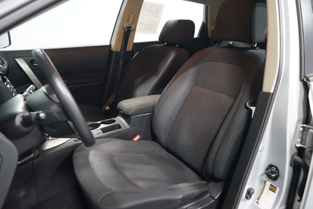 Thumbnail: 2014 Nissan Rogue - 6