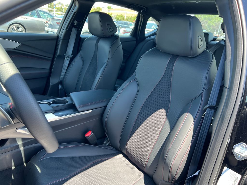 Thumbnail: 2025 Acura TLX - 15