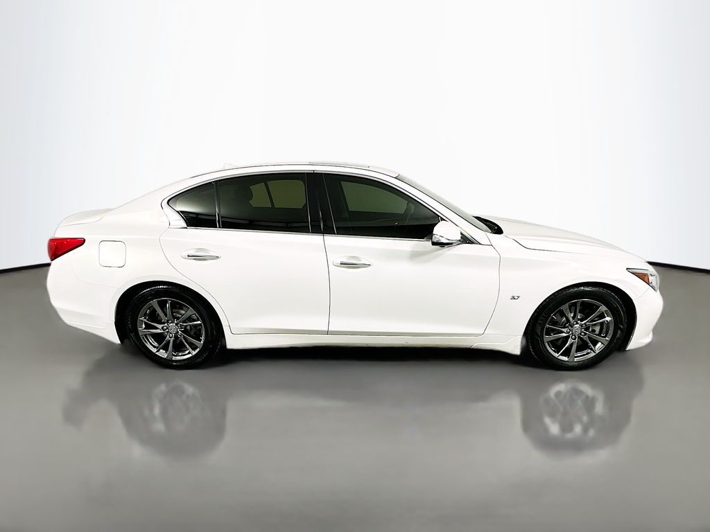 Thumbnail: 2015 INFINITI Q50 - 4