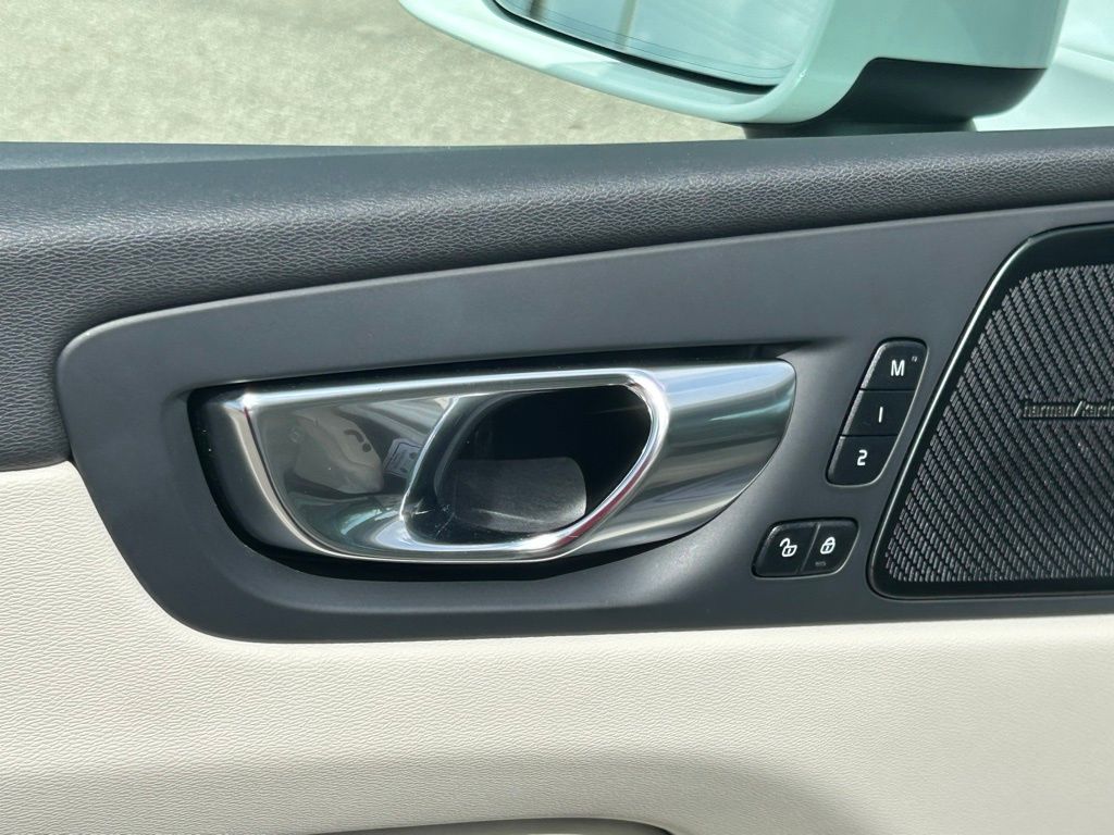 Used 2023 White Volvo B5 Plus Bright Theme image 63