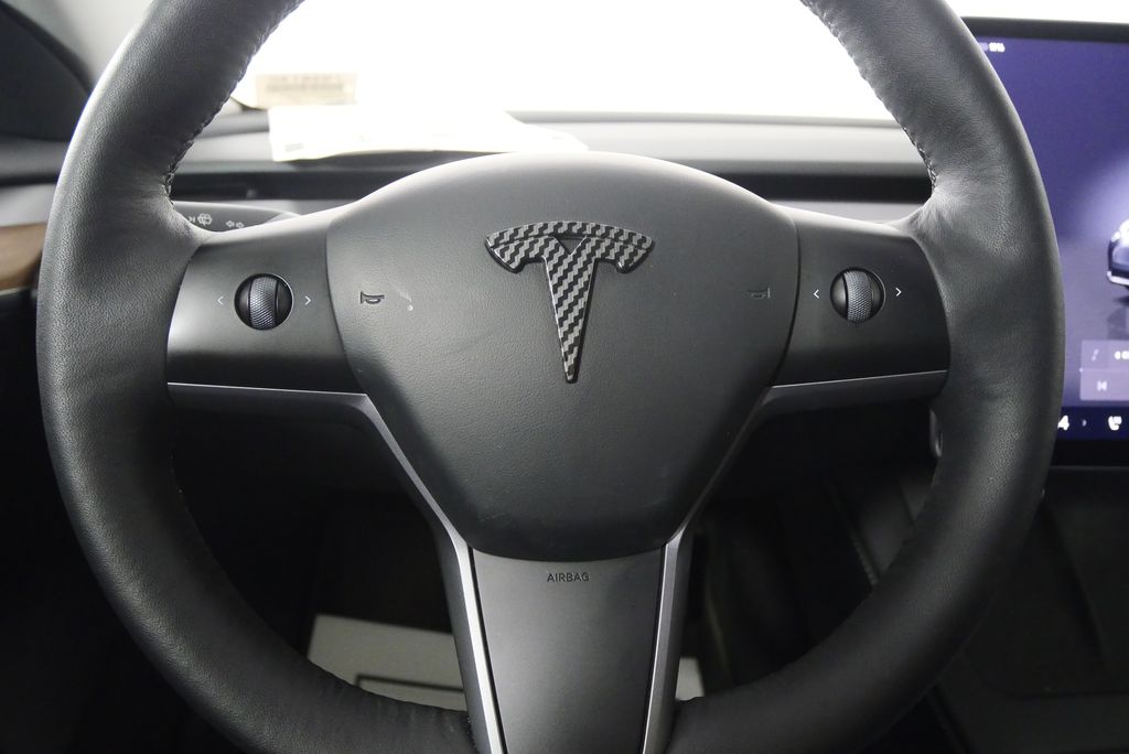 Thumbnail: 2023 Tesla Model 3 - 19