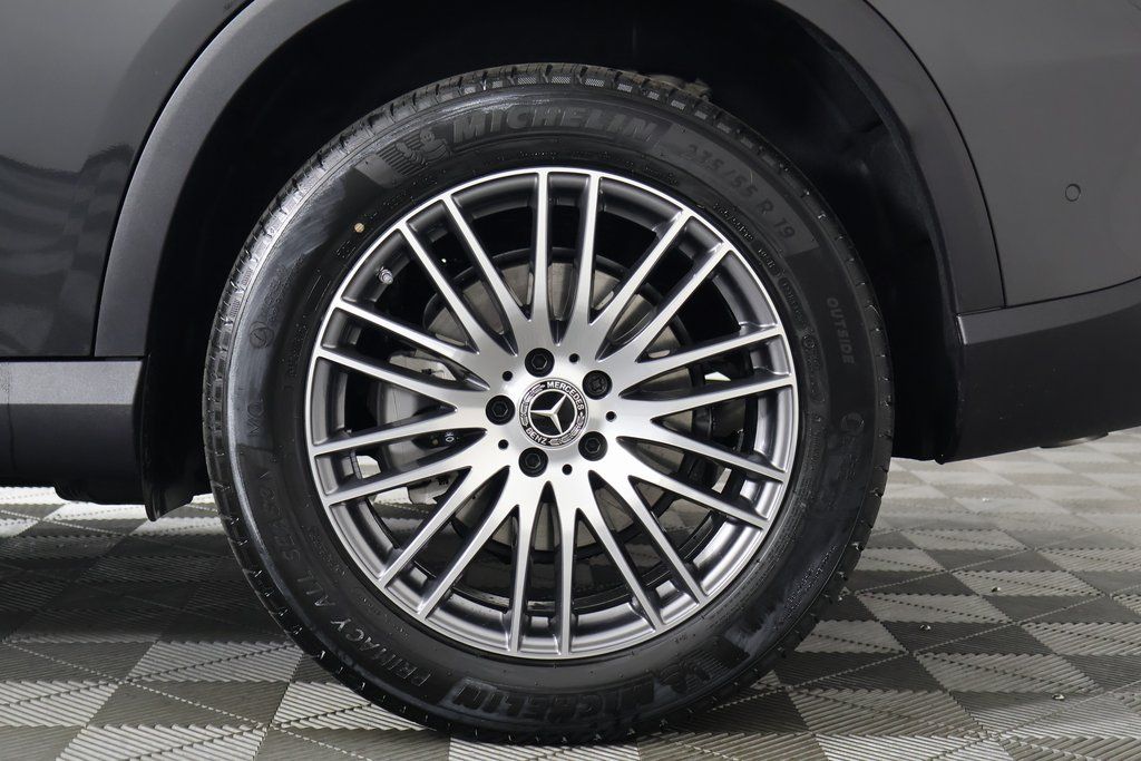 Thumbnail: 2026 Mercedes-Benz GLC - 10