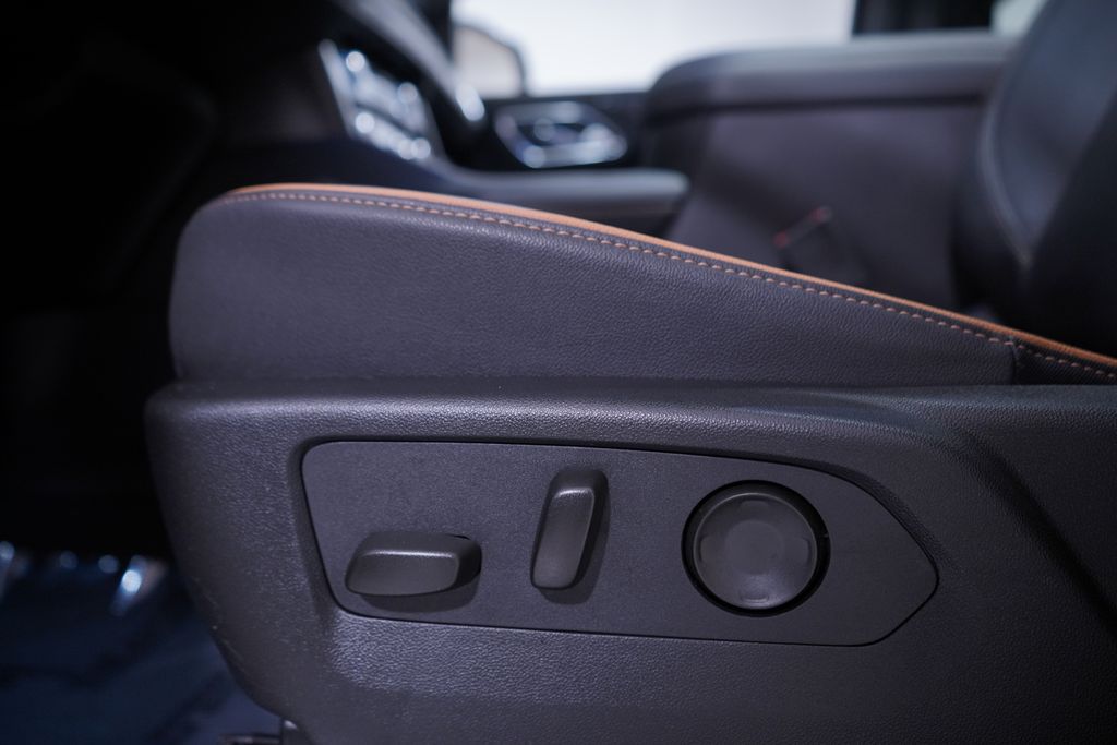 Thumbnail: 2024 GMC Yukon - 18