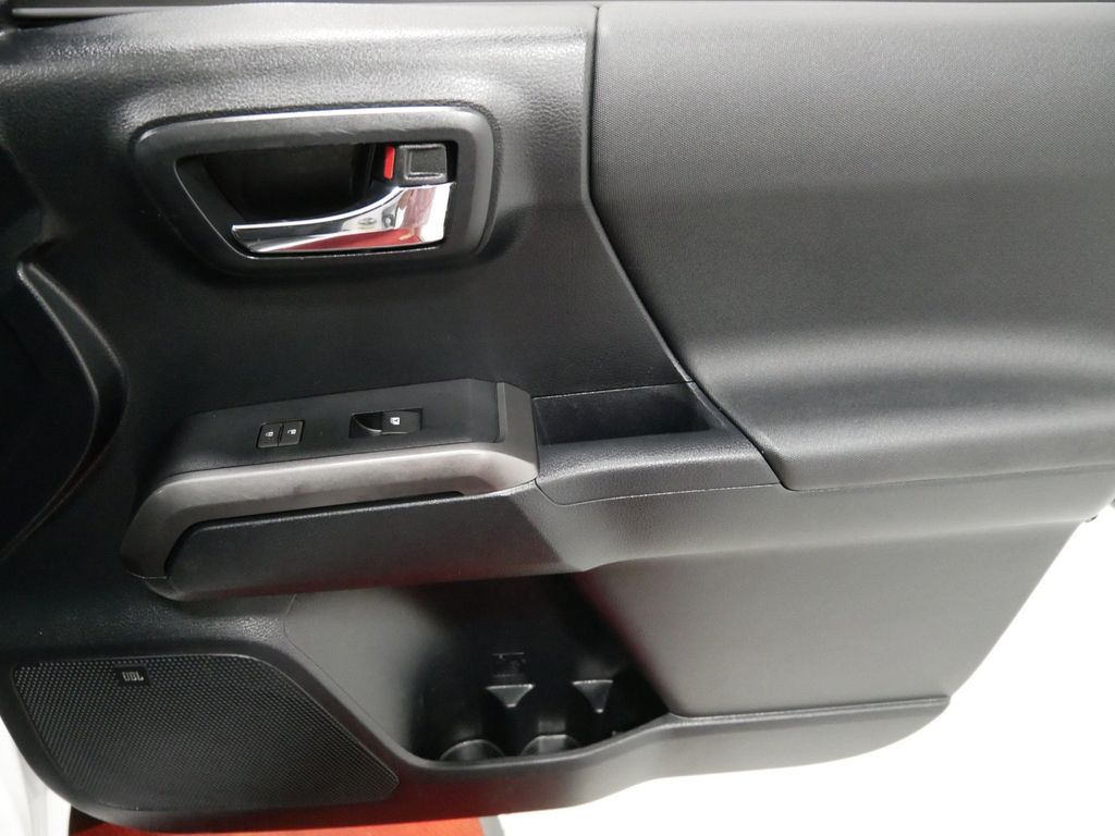 Used 2016 Toyota Tacoma Truck
