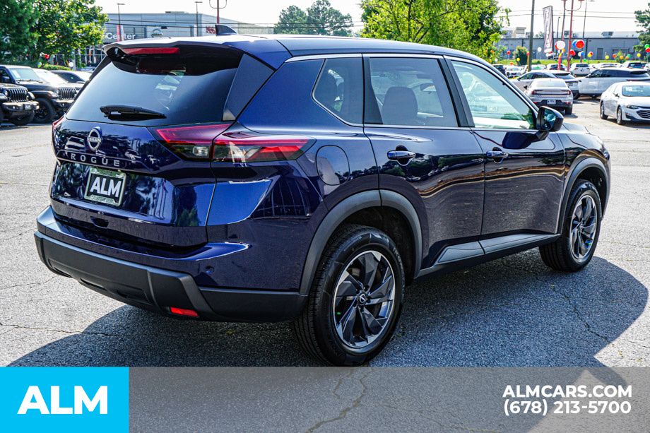 2025 Nissan Rogue SV - Photo 6