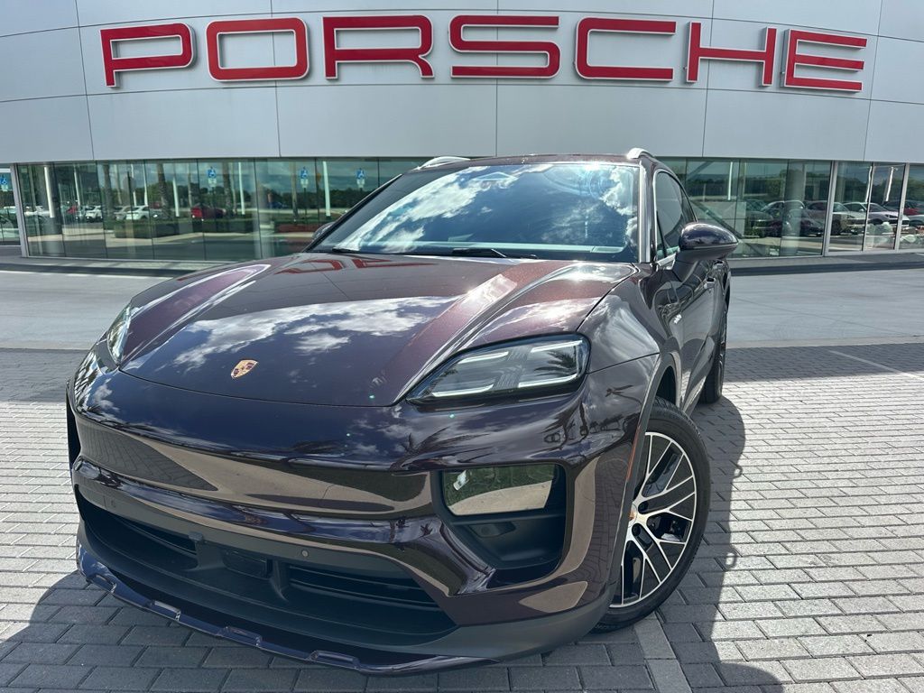 Thumbnail: 2025 Porsche Macan - 1