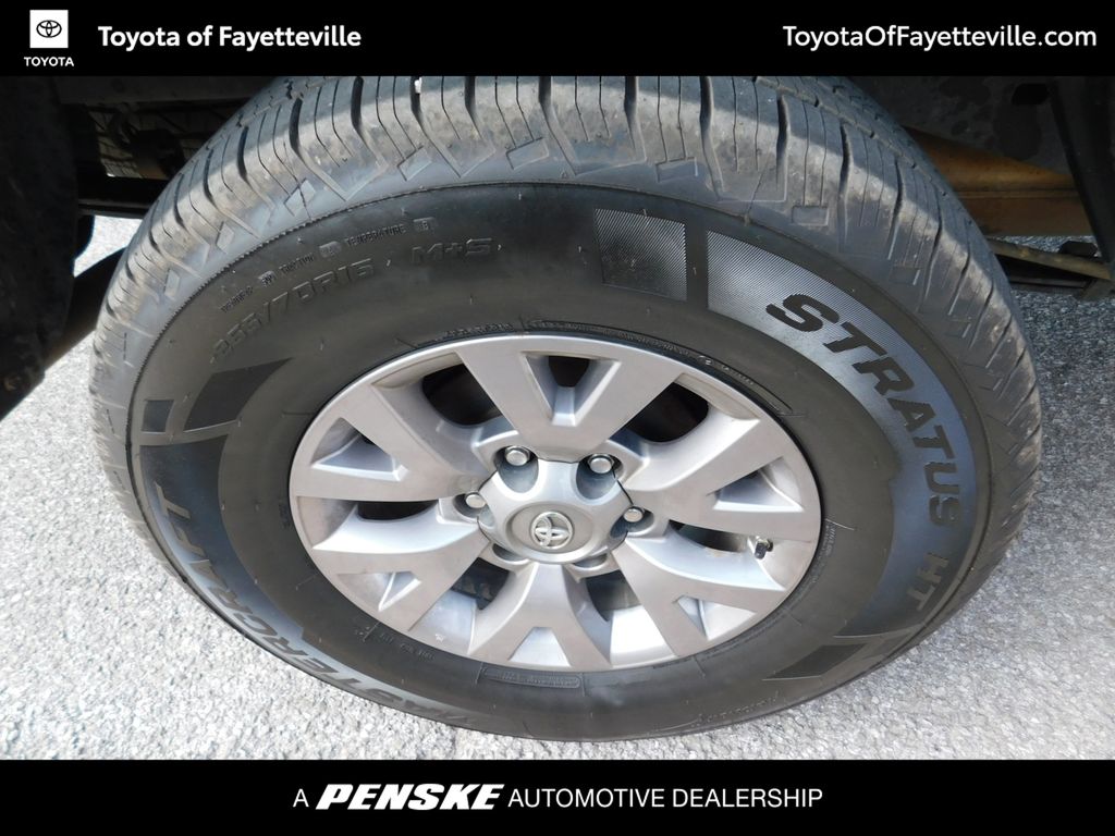 Thumbnail: 2017 Toyota Tacoma - 8