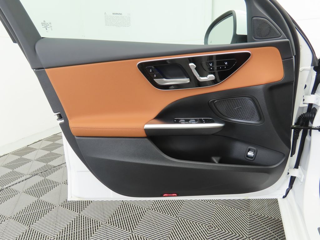 Thumbnail: 2025 Mercedes-Benz C-Class - 25