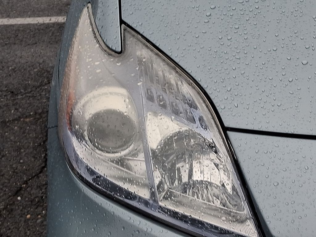 Thumbnail: 2014 Toyota Prius - 9