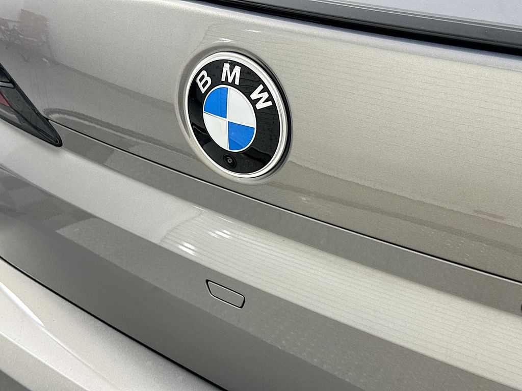 Thumbnail: 2025 BMW 7 Series - 22