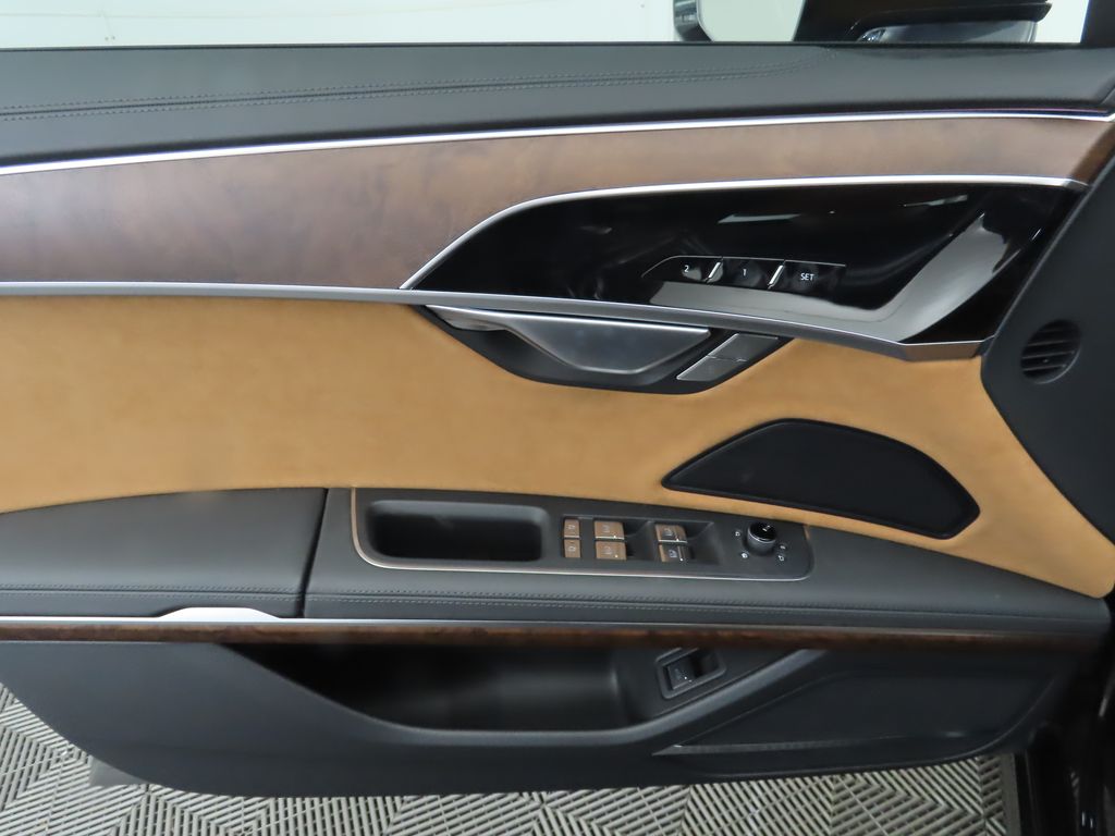 2025 Audi A8 L 26