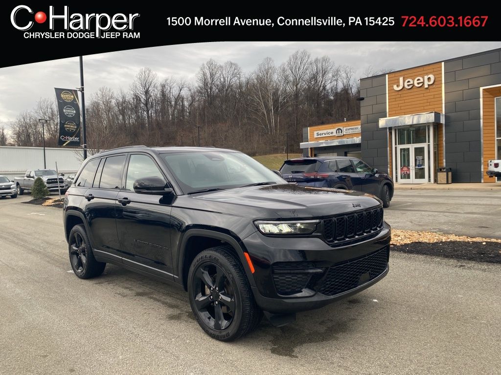 2023 Jeep Grand Cherokee Altitude 4WD