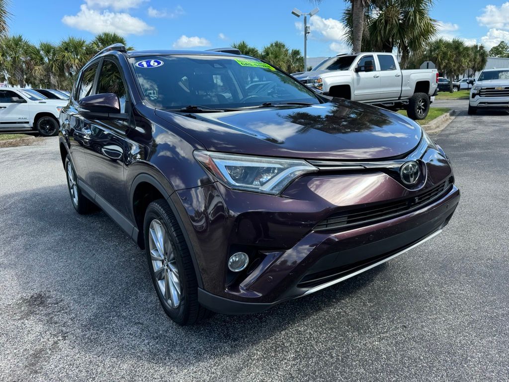 2016 Toyota RAV4 Limited 10