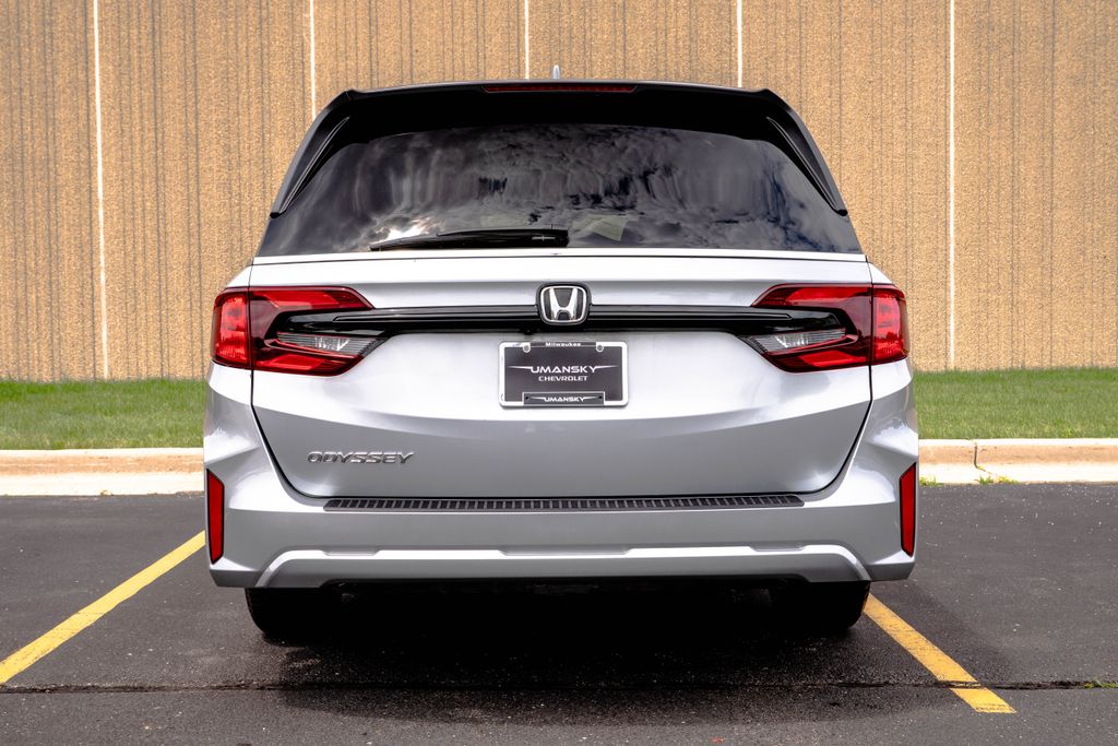 Used 2025 Honda Odyssey Van