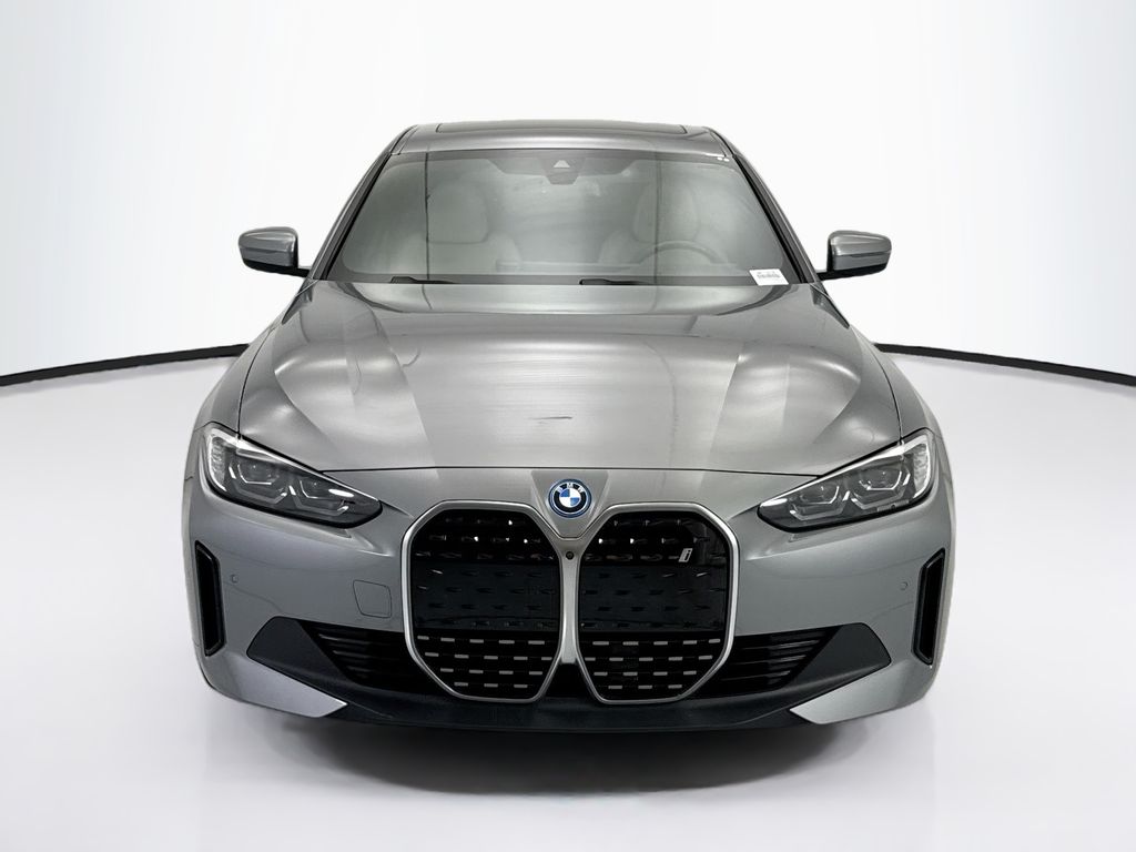 Thumbnail: 2023 BMW i4 - 2