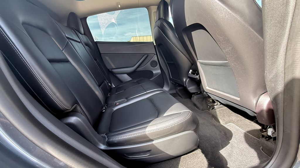 Used 2022 Tesla Model Y Long Range 4D Sport Utility