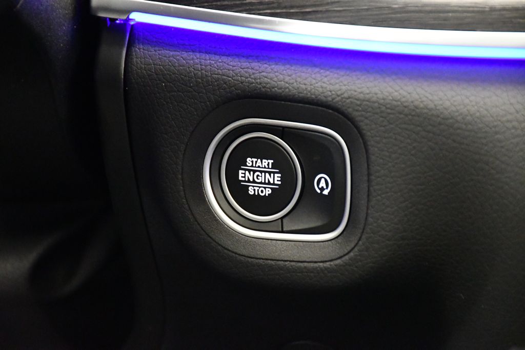 Thumbnail: 2025 Mercedes-Benz GLS - 28