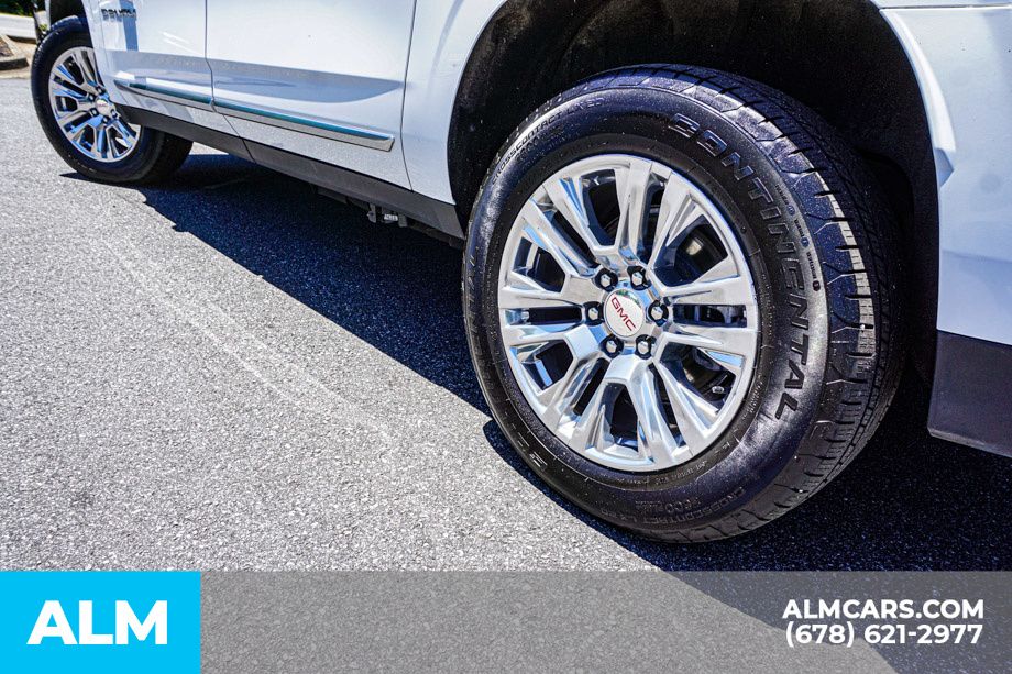 Used 2025 White GMC Denali image 15