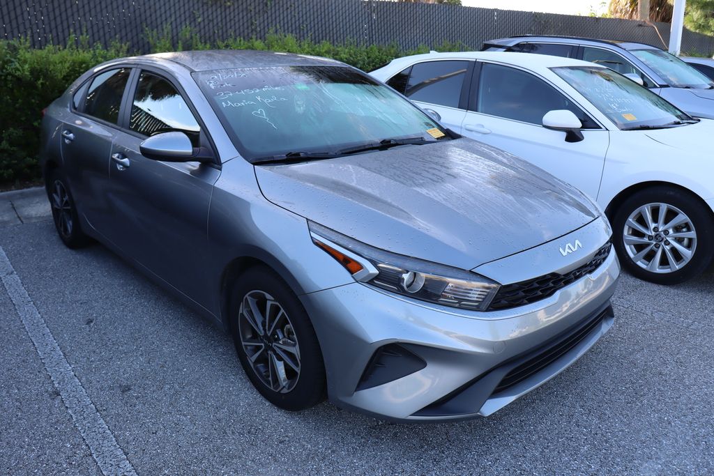 Thumbnail: 2023 Kia Forte - 6