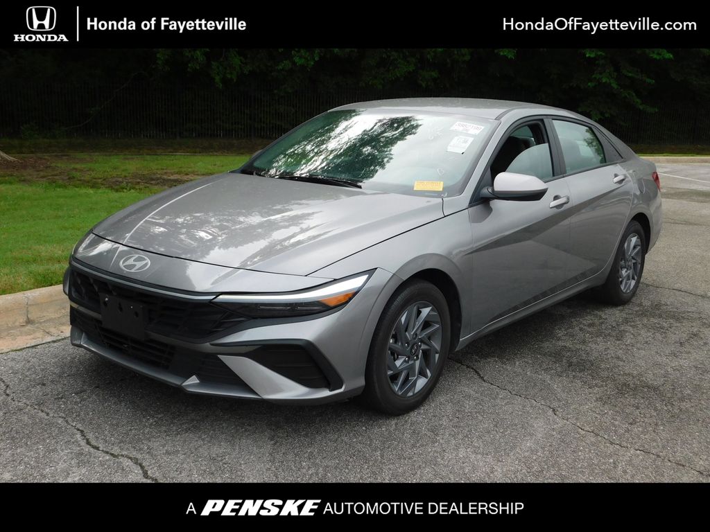 2024 Hyundai Elantra SEL -
                  Fayetteville, AR
