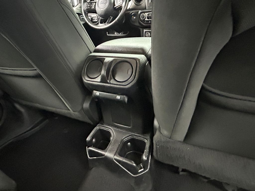 Used 2022 Granite Crystal Metallic Clearcoat Jeep Sport image 30