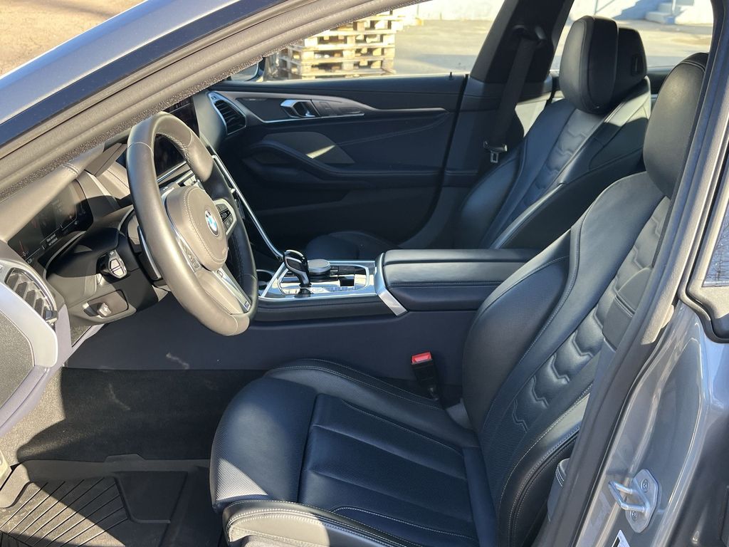 Thumbnail: 2024 BMW 8 Series - 11