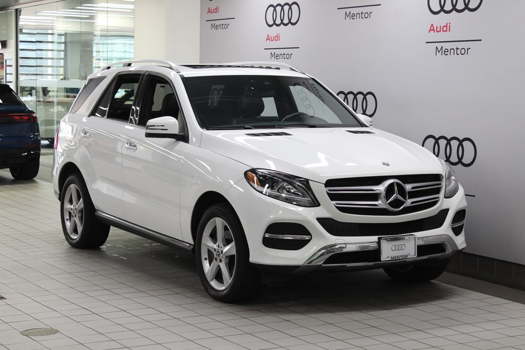 Thumbnail: 2017 Mercedes-Benz GLE - 8