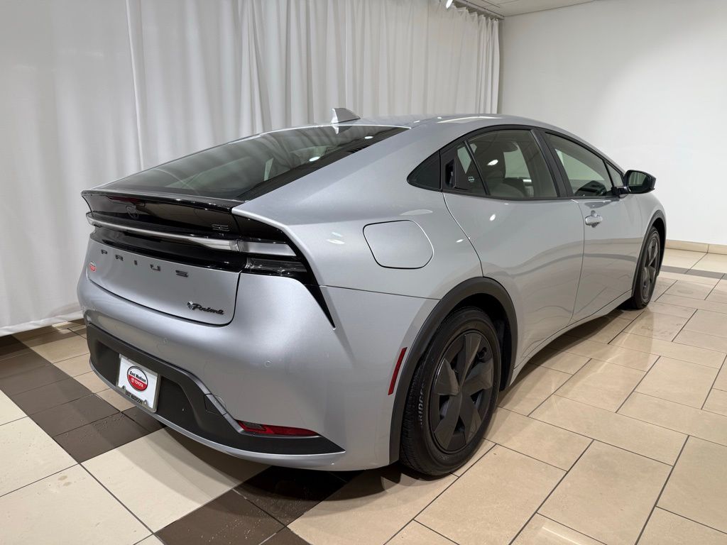 2024 Toyota Prius Prime SE 5