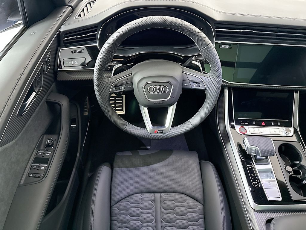 Thumbnail: 2026 Audi RS Q8 - 11