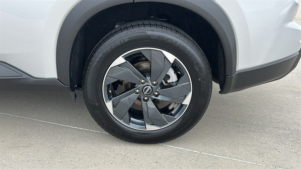 2025 Nissan Rogue SV Silver at Bravo Nissan