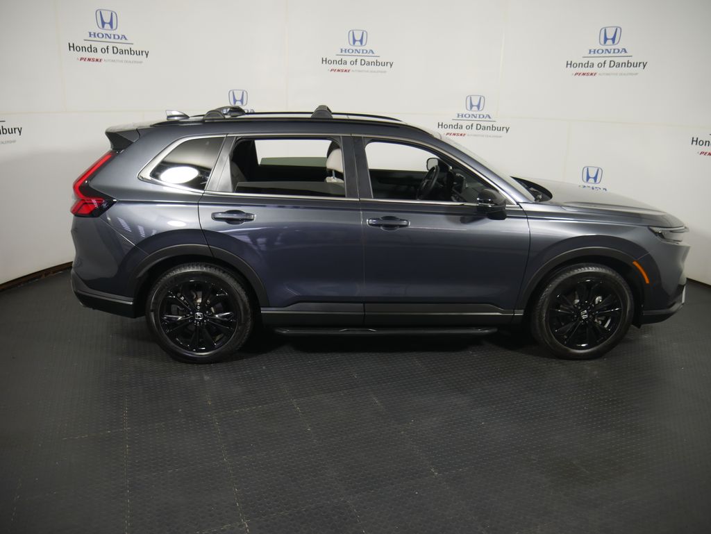 2025 Honda CR-V Sport Touring 3