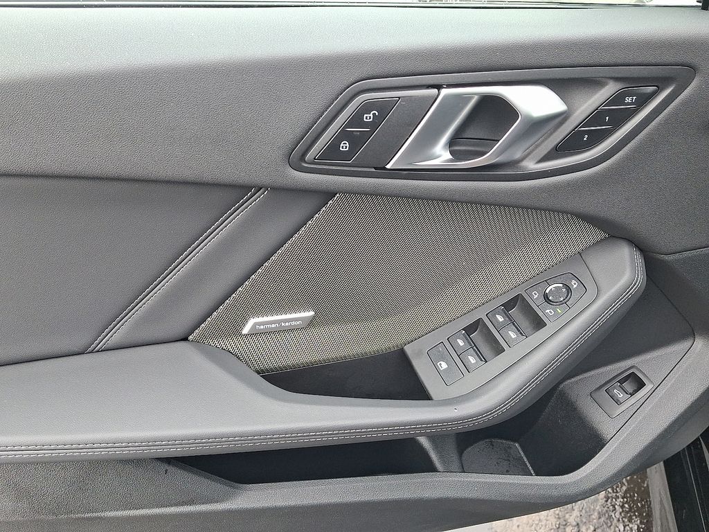 Thumbnail: 2025 BMW 2 Series - 13