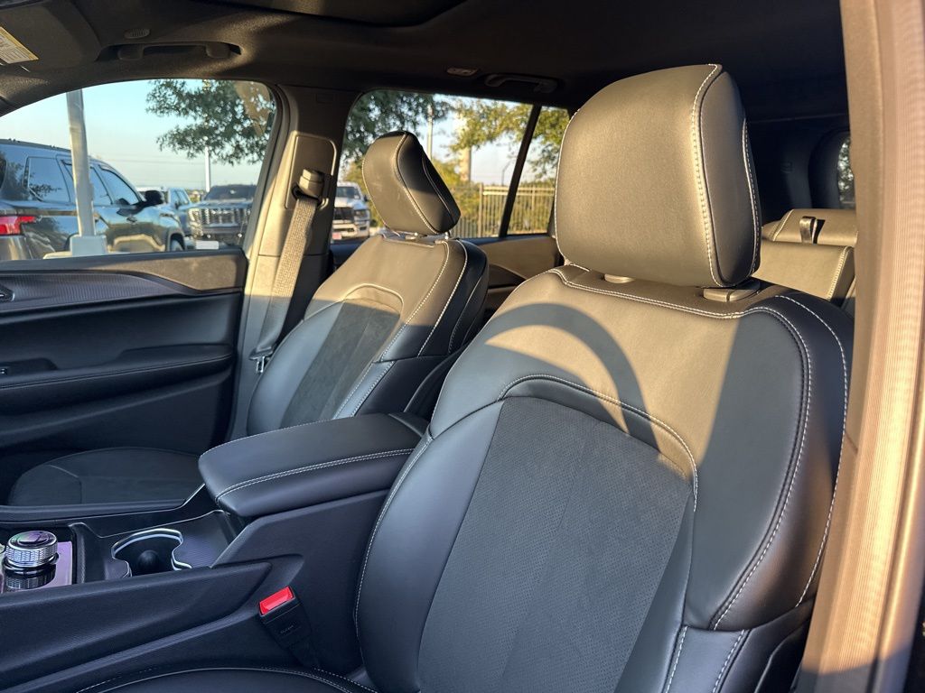 New Car 2025 Jeep Grand Cherokee  For Sale Under $50,000 In Austin, Texas