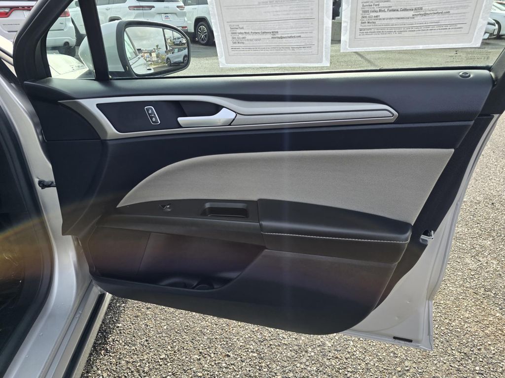 Used 2018 Ford Fusion Hybrid S 4D Sedan