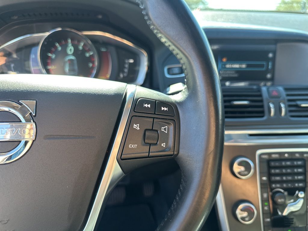 Used Car 2015 Volvo Xc60  T5 Premier Plus For Sale Under $12,000 In Austin, Texas