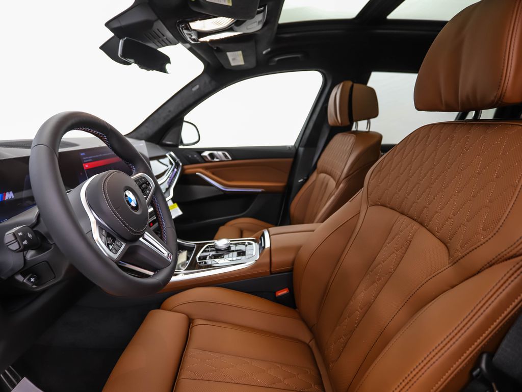 Thumbnail: 2026 BMW X7 - 12