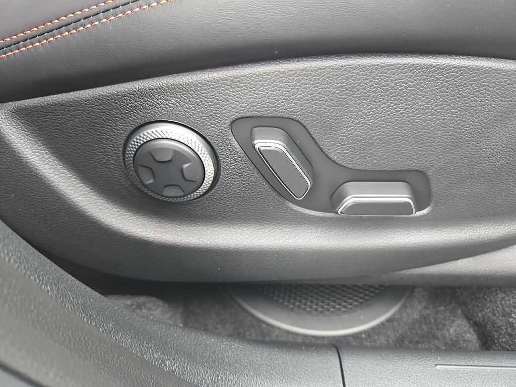 2026 Genesis GV70 Sport Prestige 23
