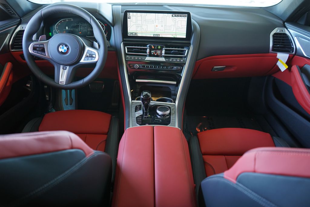 Thumbnail: 2026 BMW 8 Series - 13