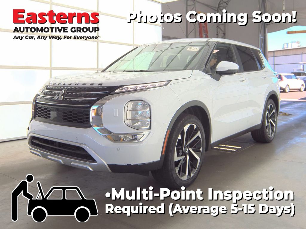 2024 Mitsubishi Outlander SE S-AWC's photo