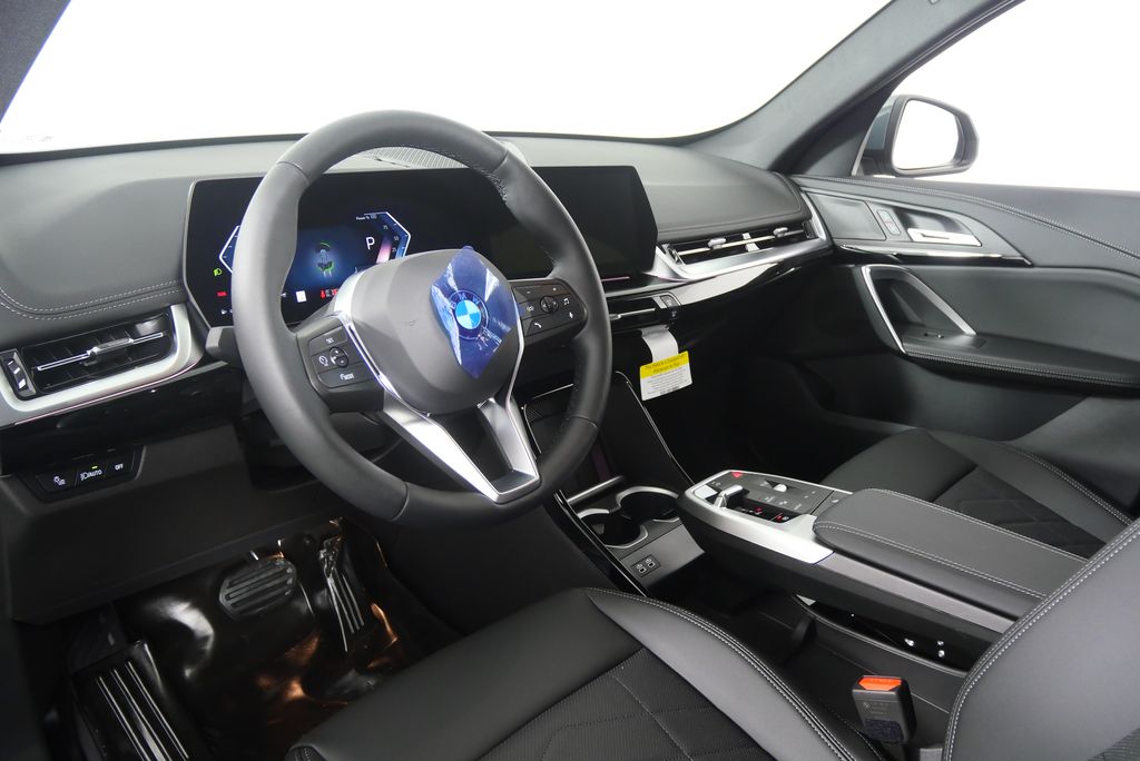 Thumbnail: 2025 BMW X1 - 12