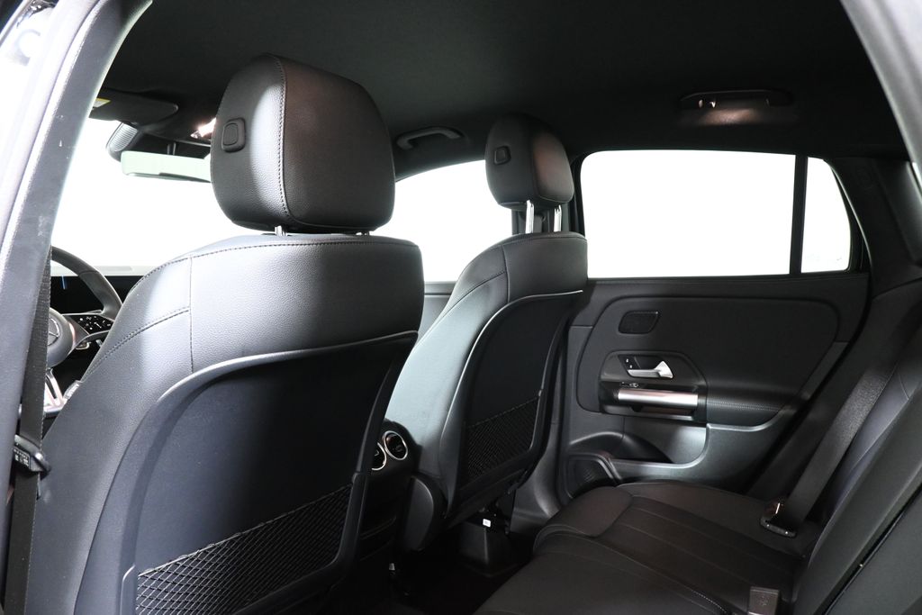 2025 Mercedes-Benz GLA 250 4MATIC 29