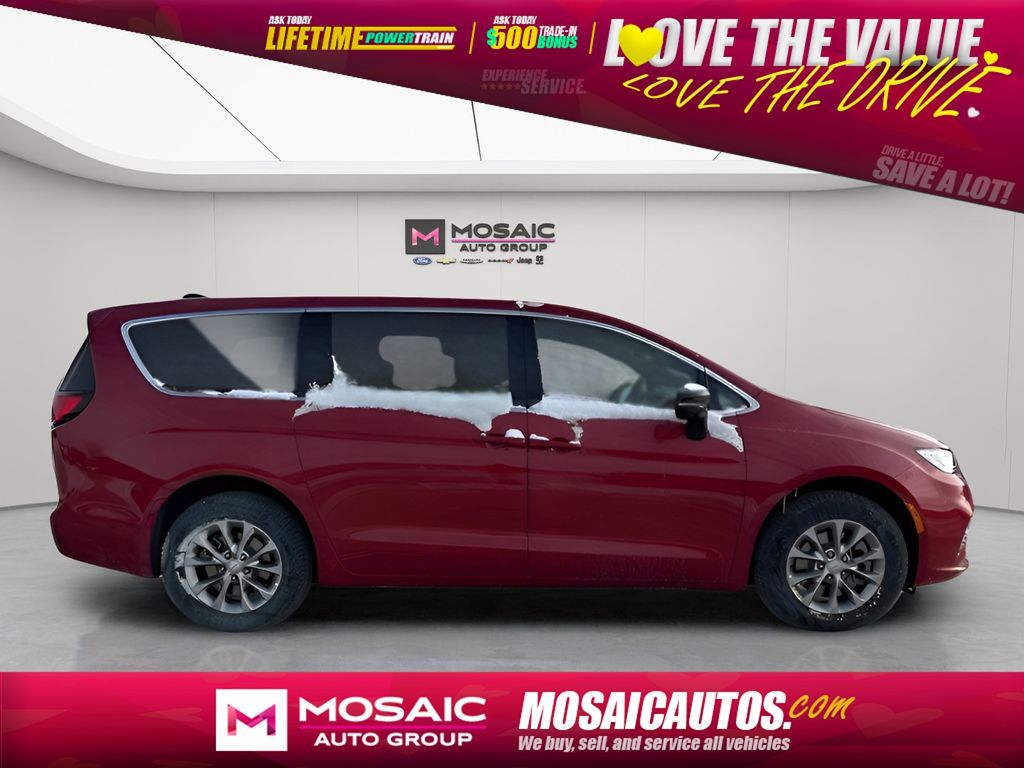 New 2026 Chrysler Pacifica Limited Vans