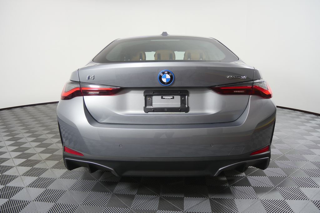 Thumbnail: 2023 BMW i4 - 4