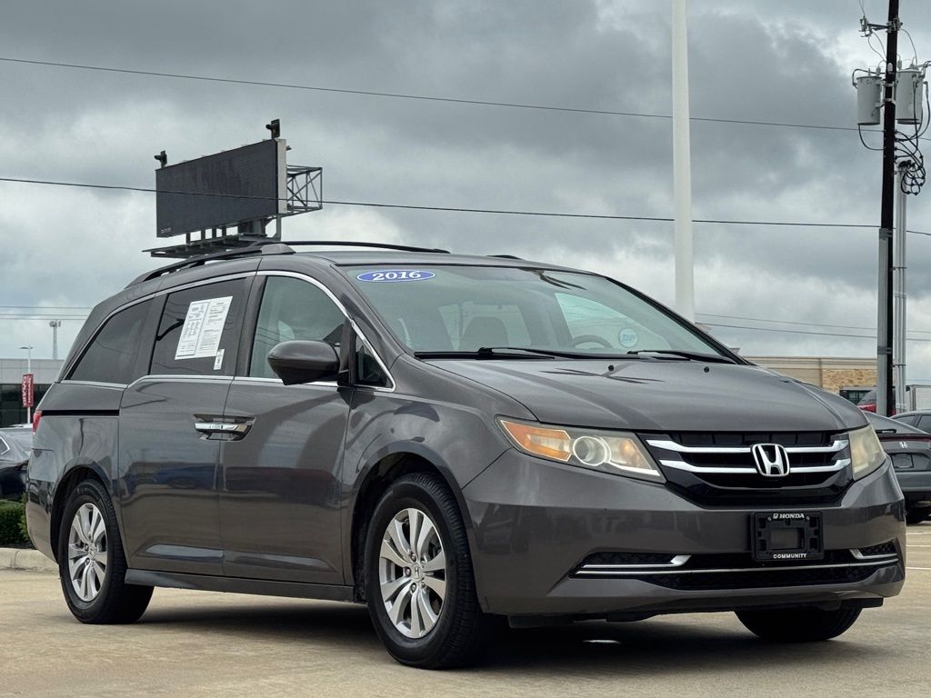 2016 Honda Odyssey SE - 11