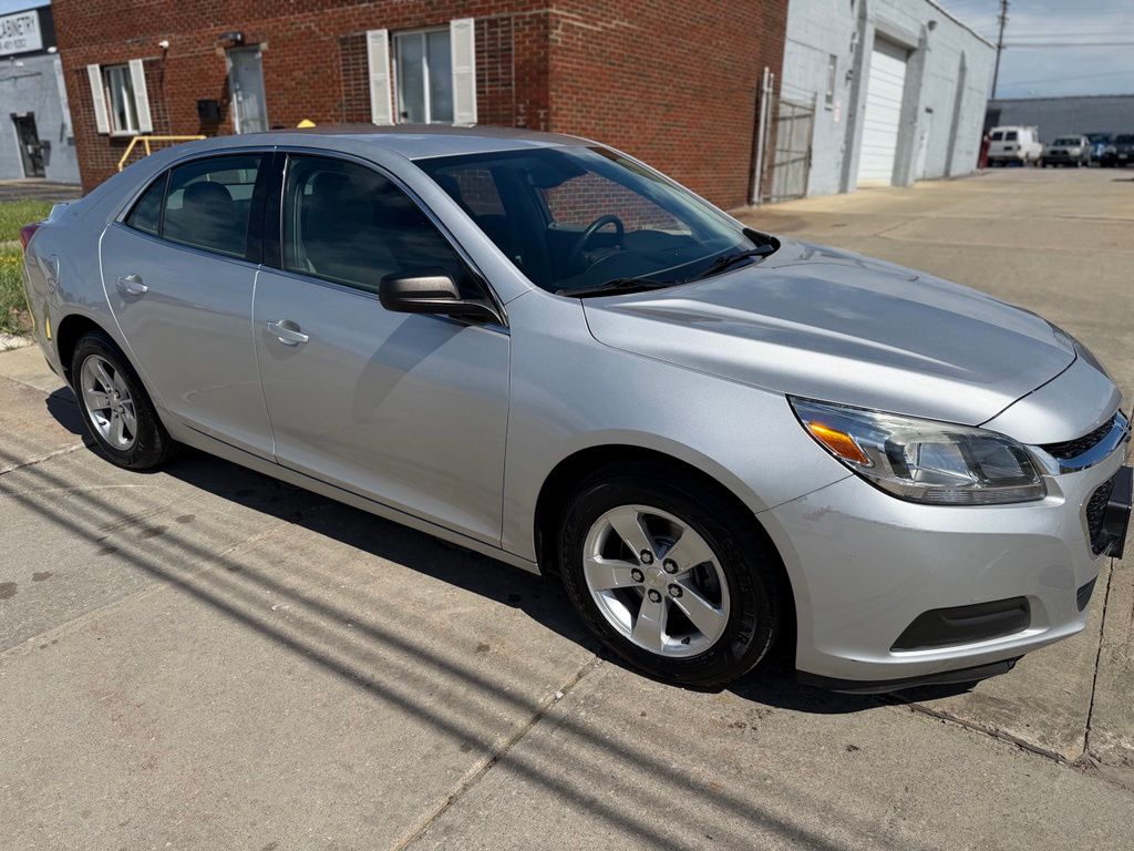 2014 Chevrolet Malibu LS - Image 4
